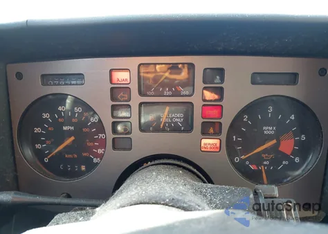 1986 Pontiac Fiero Sport z USA, uszkodzony, nr VIN 1G2PM37R5GP231779